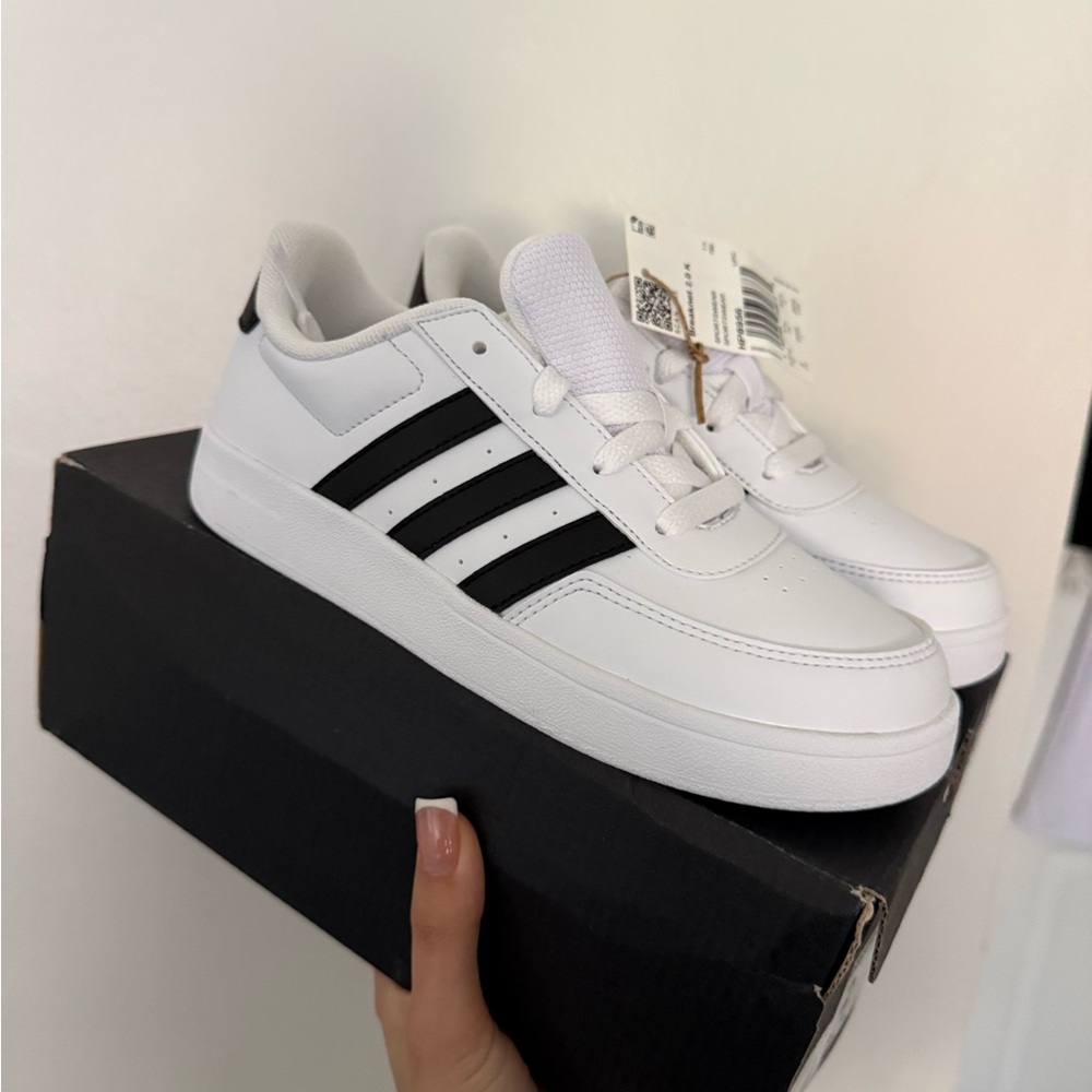 adidas kids NEW White Sneakers with Black Three-Stripes